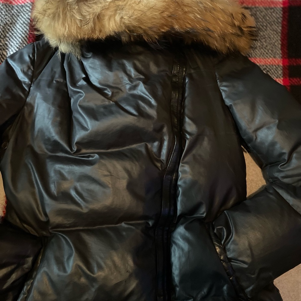 WOMANS MACKAGE COAT